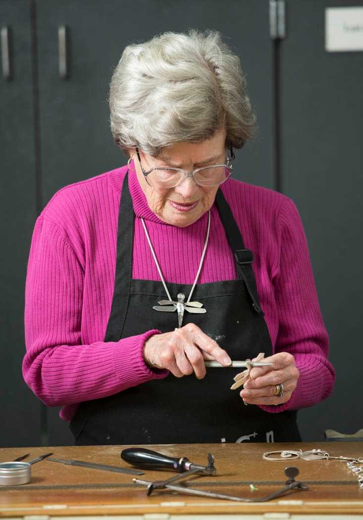 Ann Dilley creating jewerly